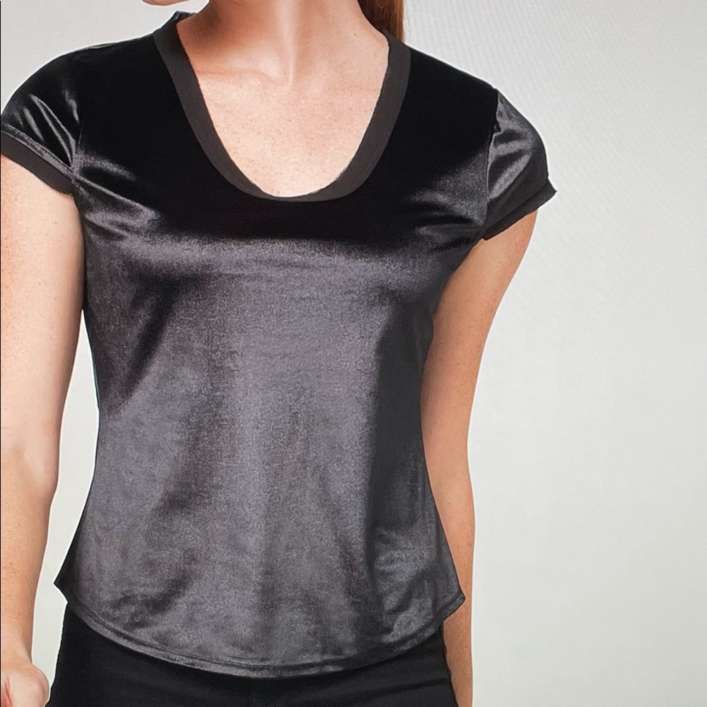NWT WHBM Velvet T Size XS Soft/Stretchy/Shiny